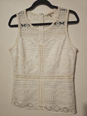 Skies Are Blue White Lace Sleeveless Top Size Medium